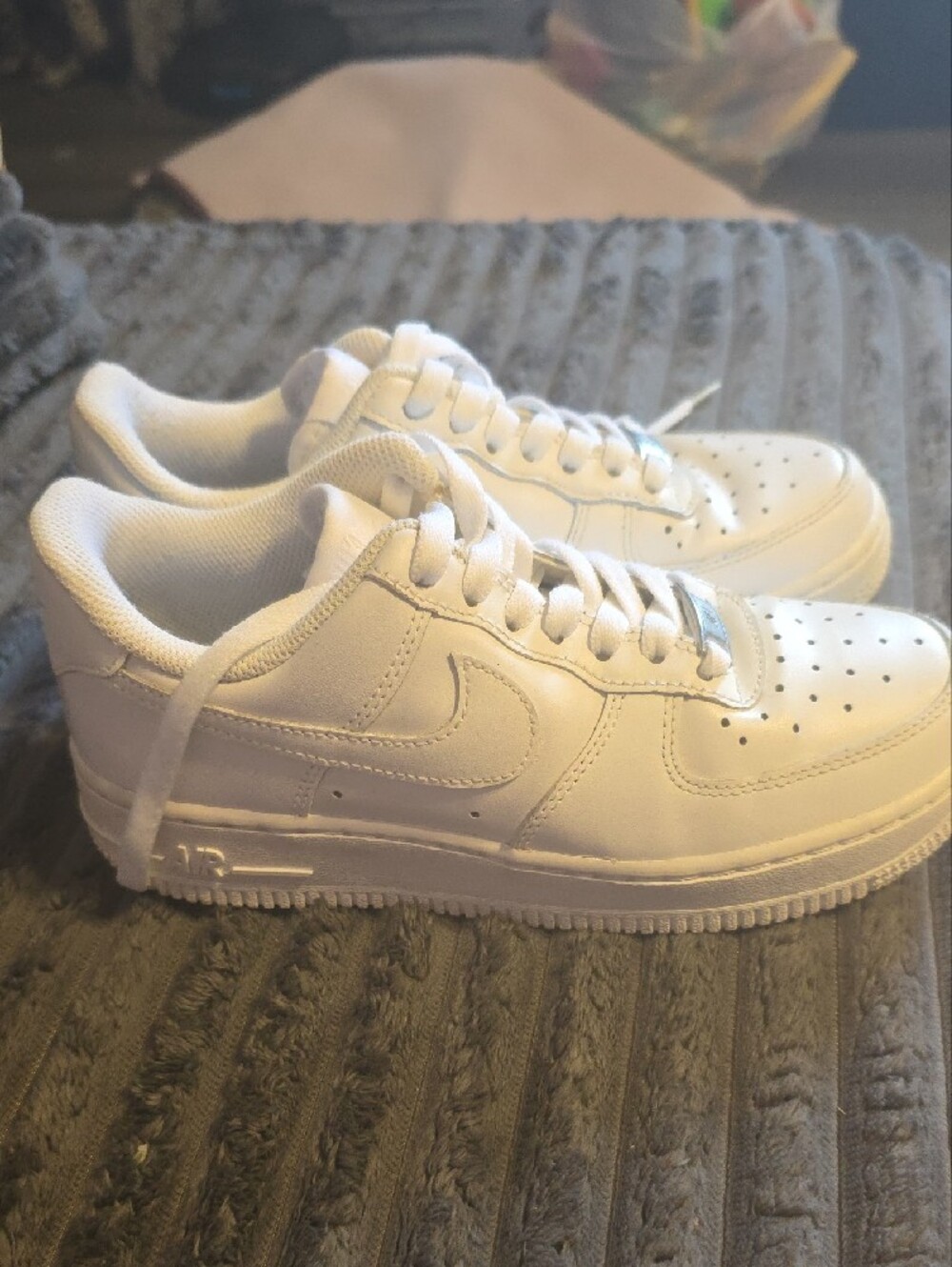 Nike White Low-Top Sneakers - Classic AF1 Style - Picture 3 of 5